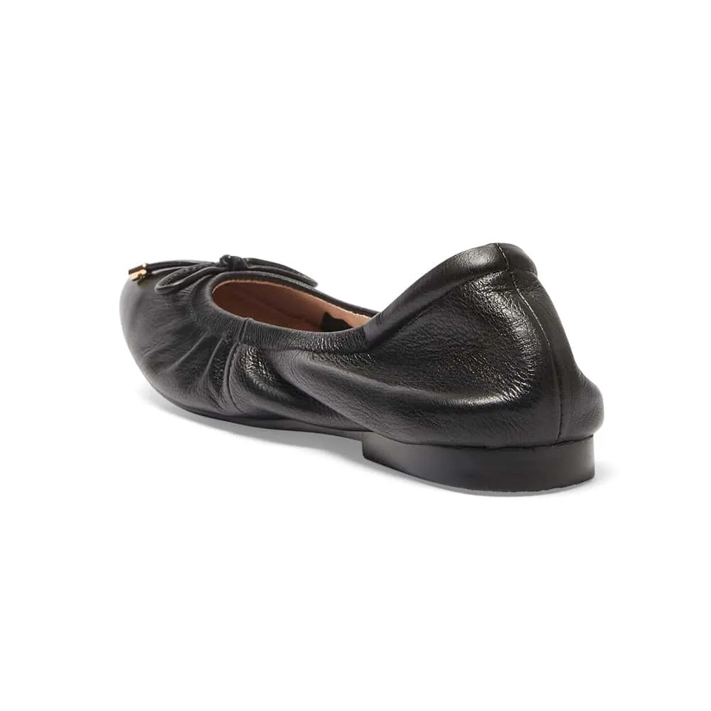 Allegra Flat in Black Leather