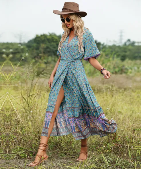 BerryBetty - Bohemian Pendulum V-Neck Beach Holiday Lace-Up Printed Dress