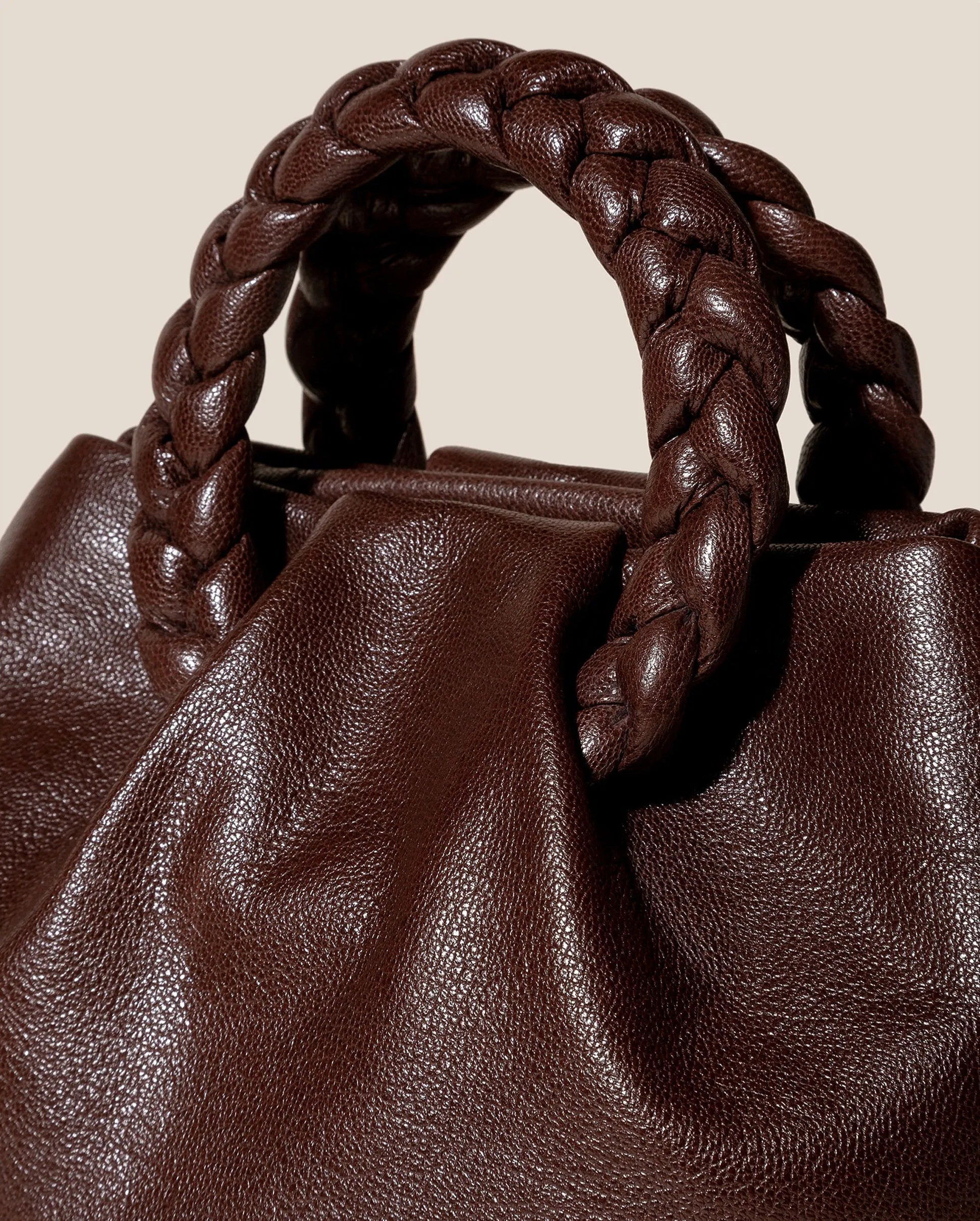 BOMBON SHINY MEDIUM BAG / MAHOGANY