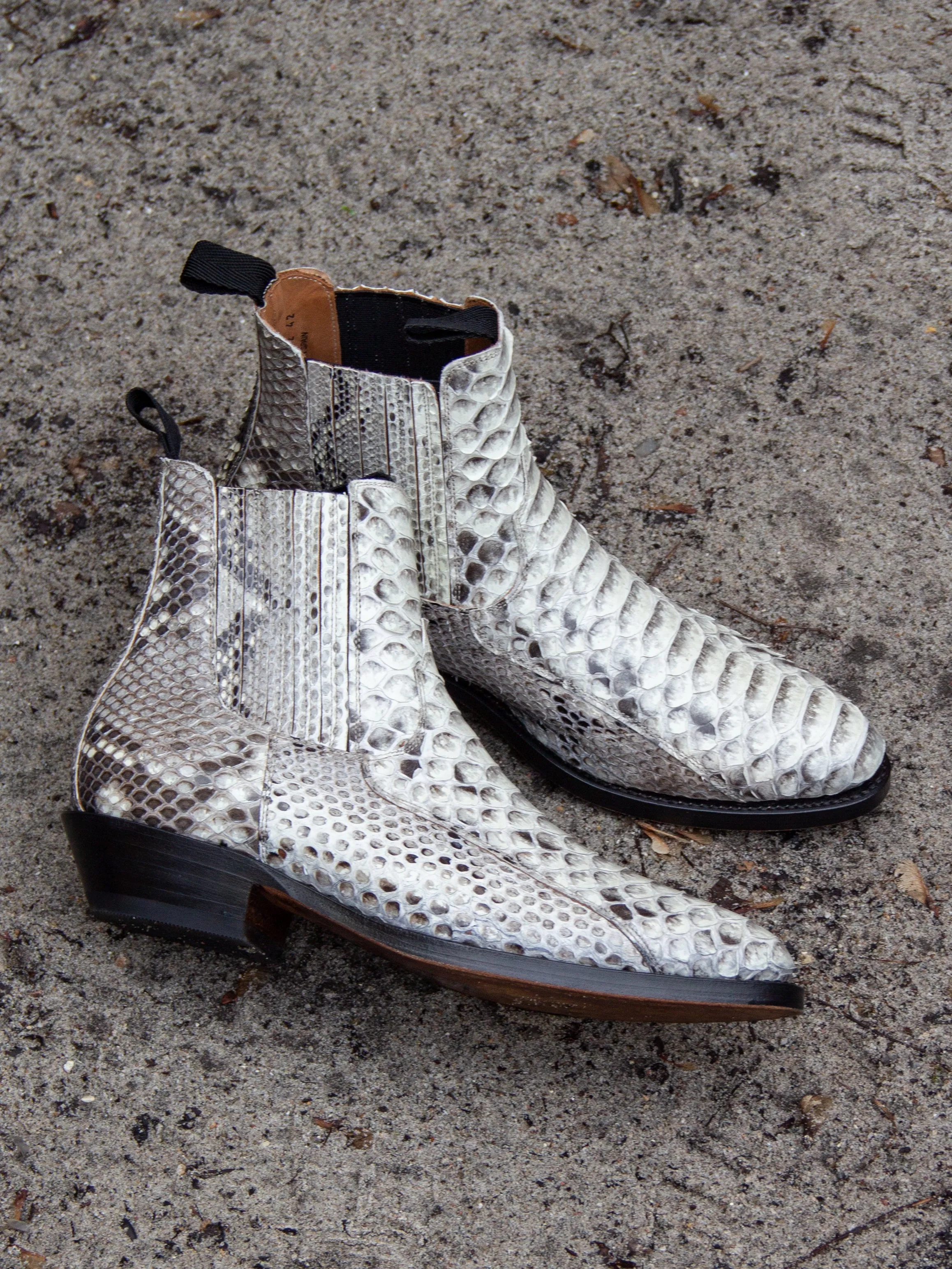 Bright Shoemakers, Western Chelsea, Natural Python