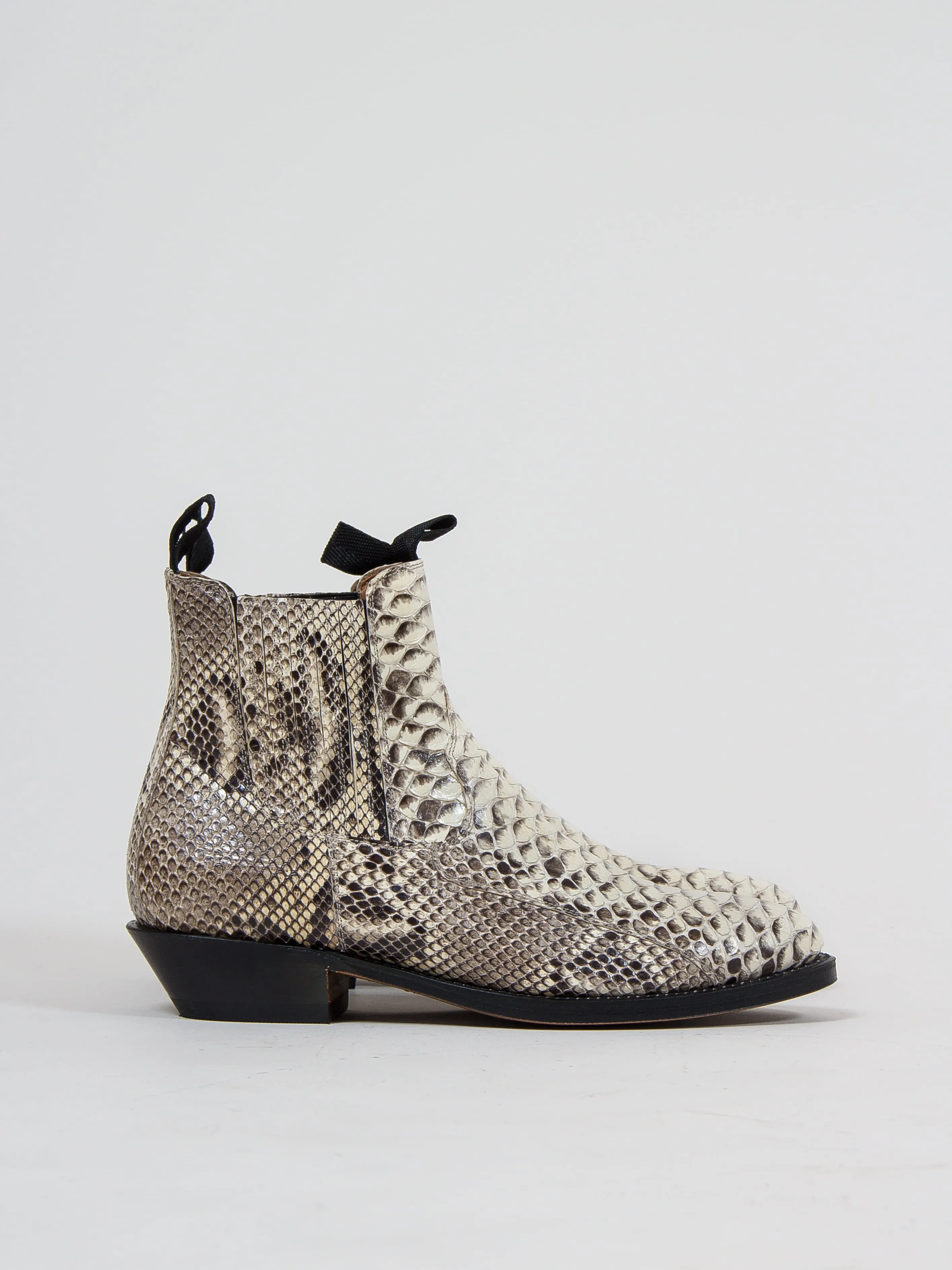 Bright Shoemakers, Western Chelsea, Natural Python