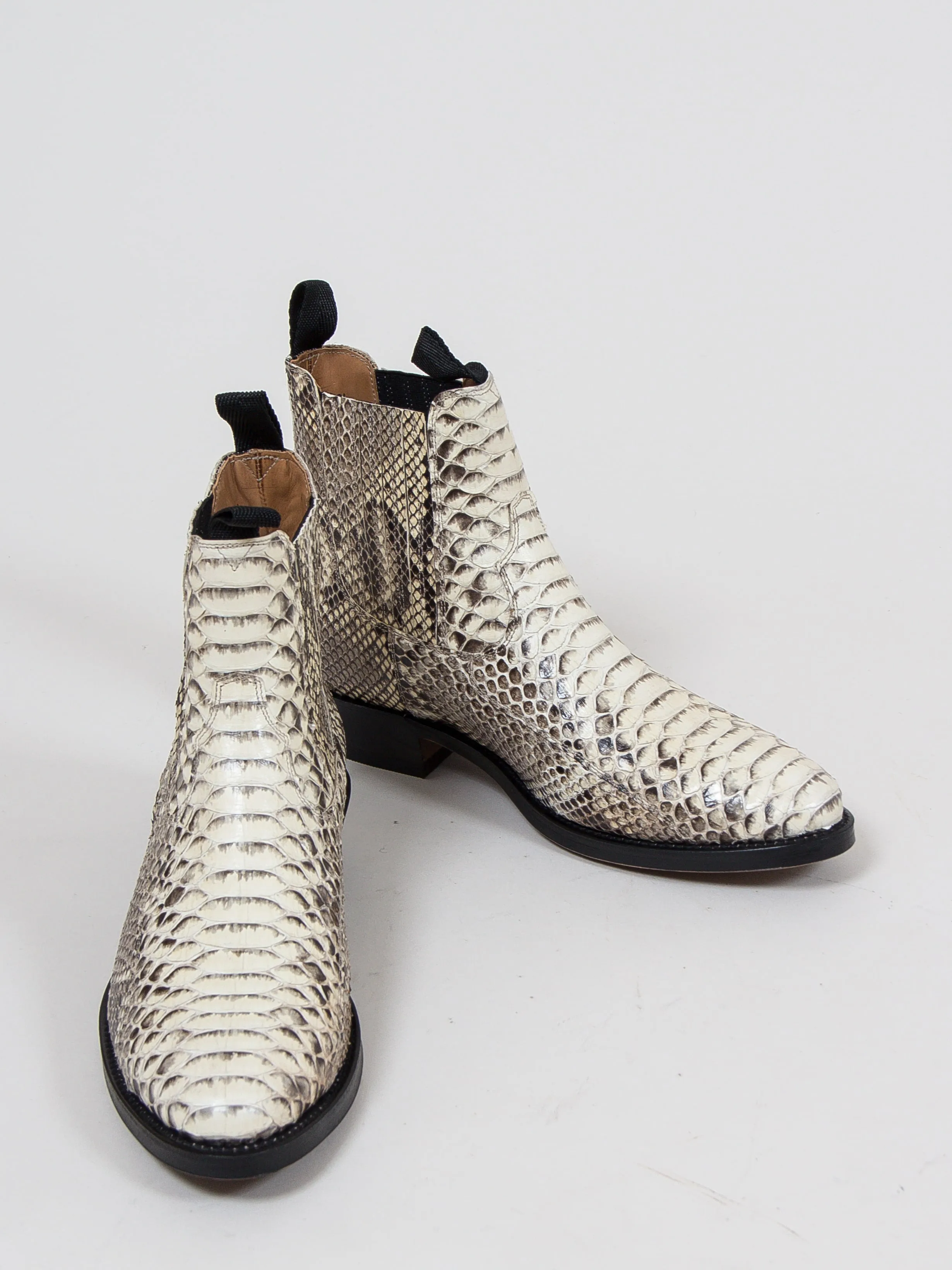 Bright Shoemakers, Western Chelsea, Natural Python