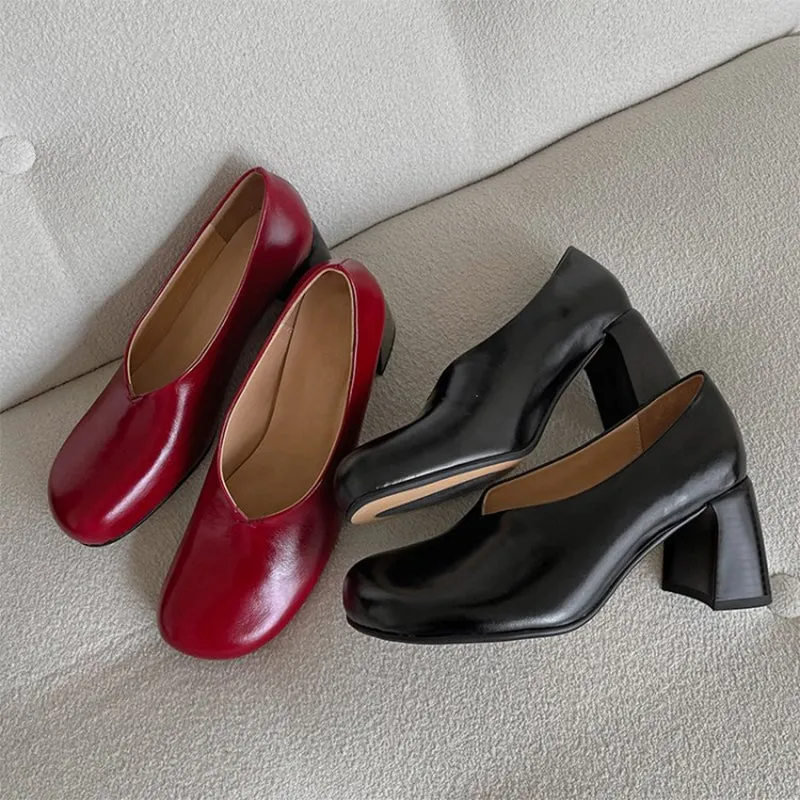 Handmade Leather Block Heel Pumps in Red/Black