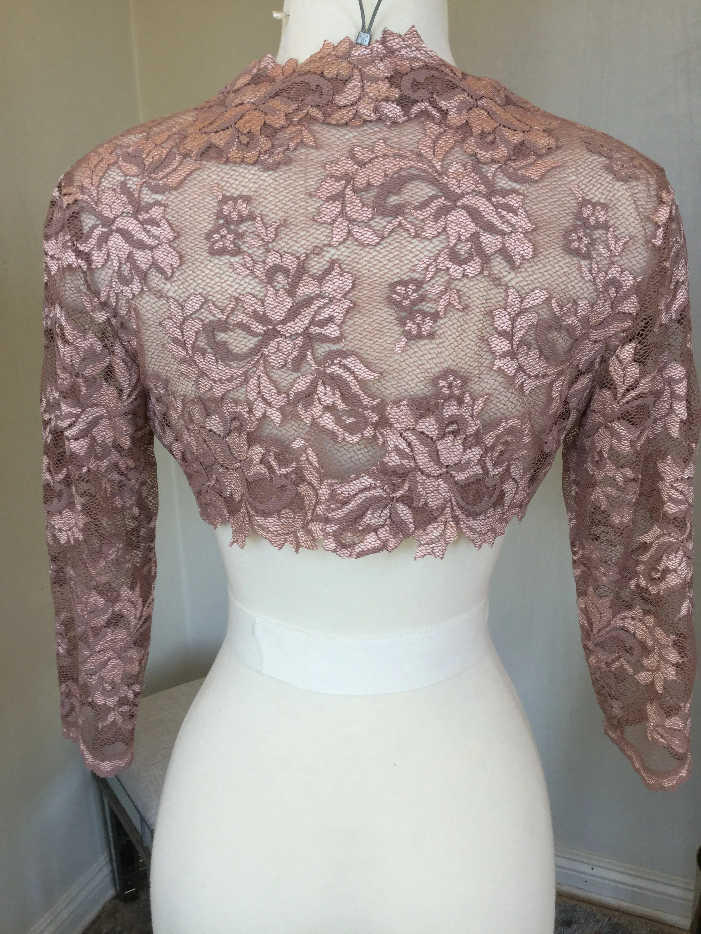 Olvi's Bolero Lace