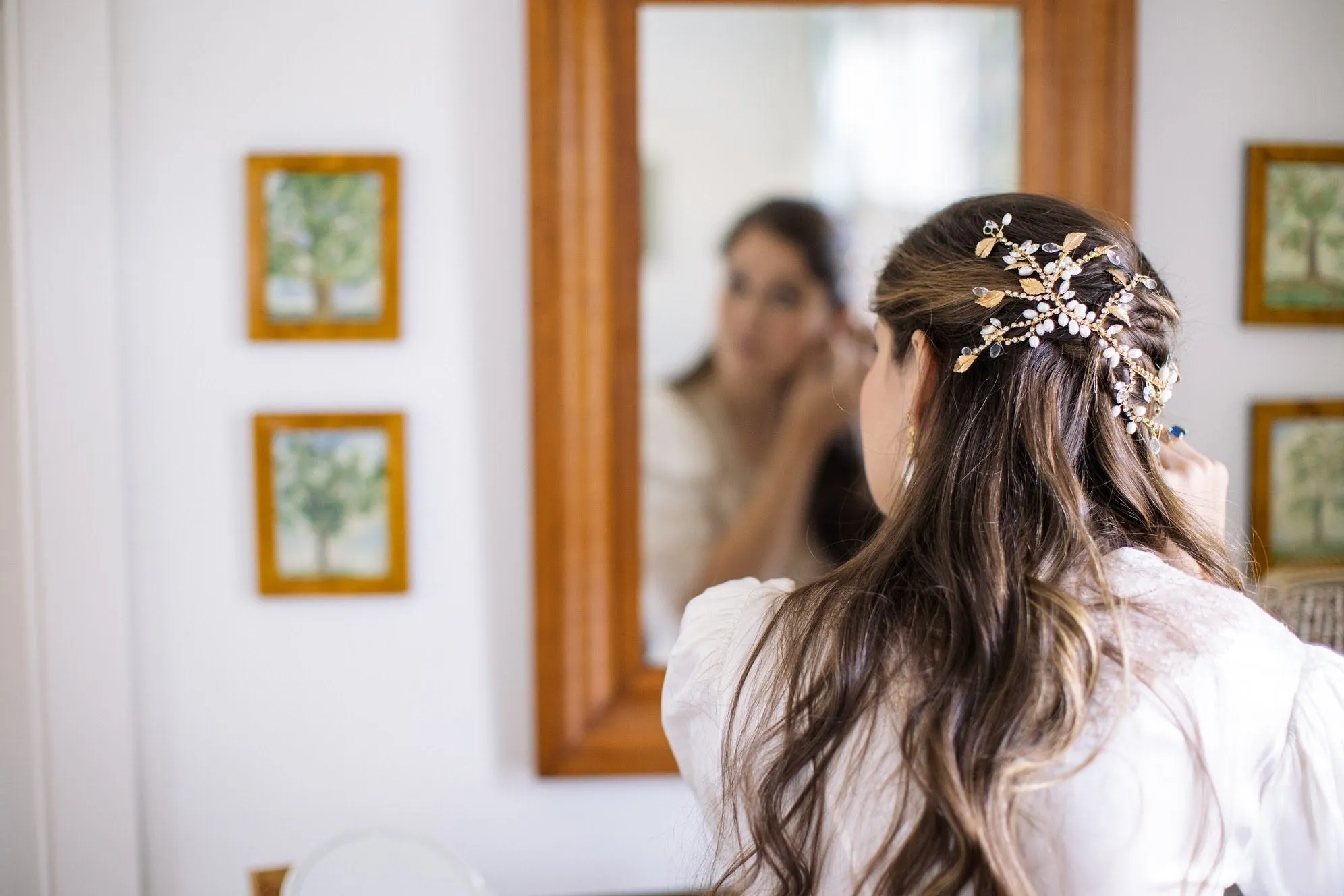 SARAH Gilded Freshwater Pearl and Genuine White Topaz Headpiece