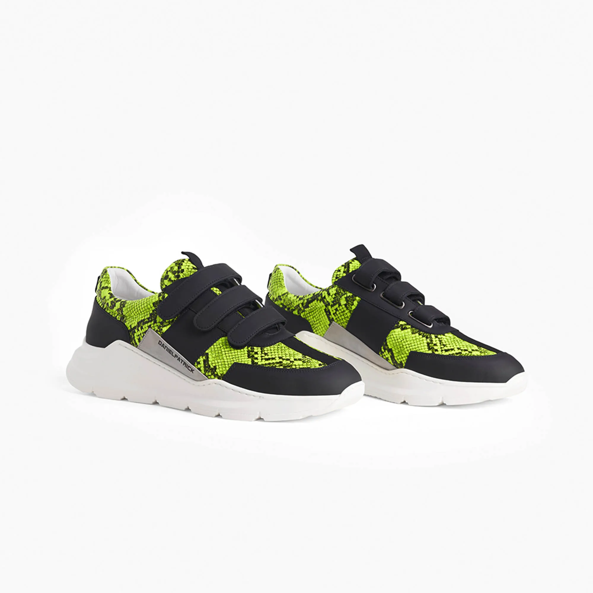 velcro panel runner / black   neon python